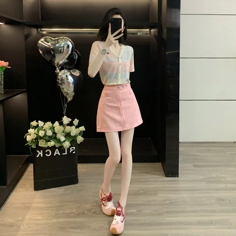 多巴胺穿搭上衣冰爽丝针织衫女短袖t恤牛仔半身短裙a字防走光半裙