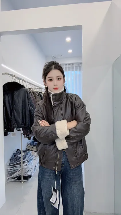 【暖暖专属】冬季厚款水洗街头风高端羽绒服皮衣拼接时尚百搭休闲女装90295