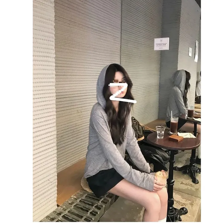 小众百搭亨利领松弛连帽长袖t恤女新款显瘦辣妹上衣