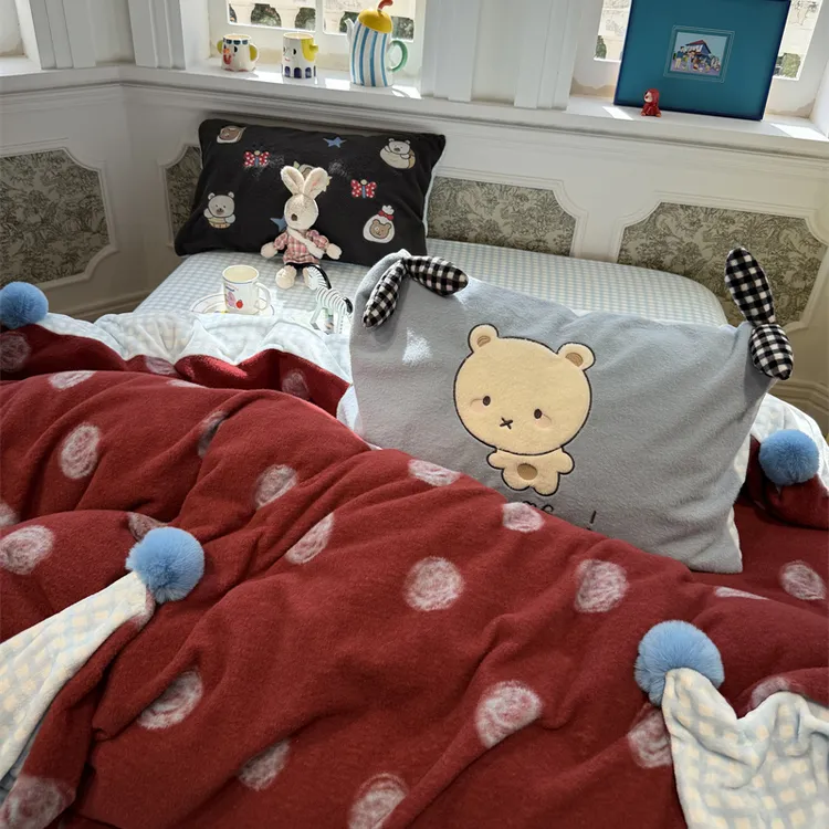 易安阁复古波点熊~冬羊毛绒刺绣少女红牛奶绒保暖四件套珊瑚绒1.5