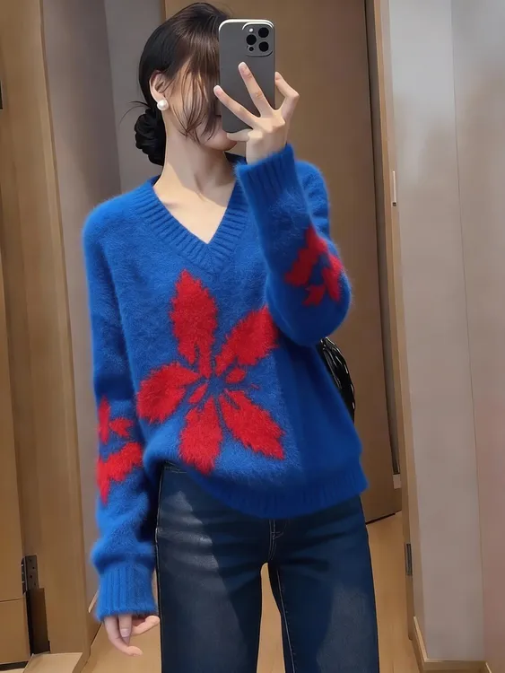 慵懒风暖和宽松显瘦高级感蓝色V领针织衫毛衣女2025冬季长袖上衣