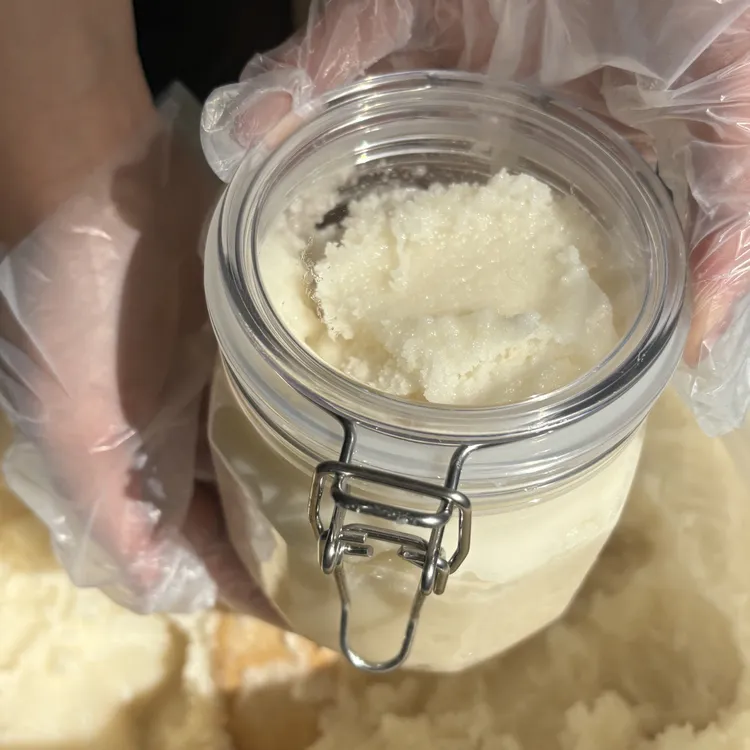 2斤装结晶椴树蜜 干吃冲水喝都好吃