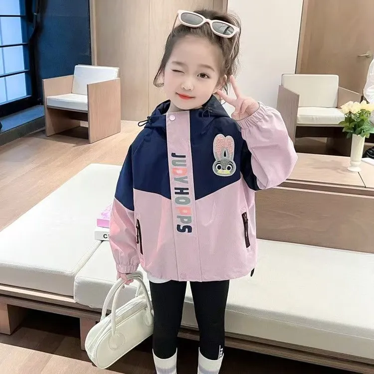 女童春秋装外套2025新款儿童朱迪兔子连帽风衣女孩春季冲锋衣潮
