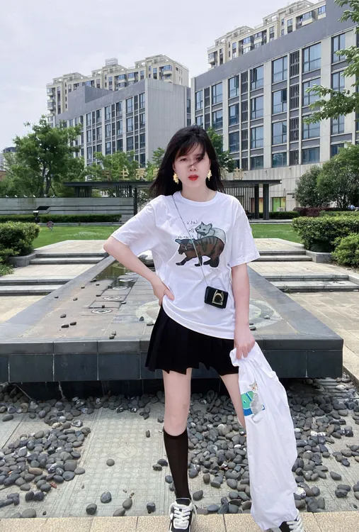 短袖彩绘圆领印花时尚宽松春夏常规insT恤休闲百搭白色夏季慵懒风