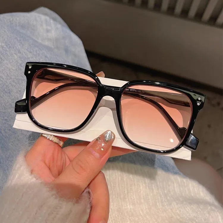 2025新款腮红墨镜大框腮红渐变色太阳镜圆脸显小防晒女素颜墨镜