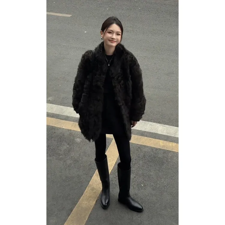 西班牙进口美丽奴羊羔毛&加厚保暖毛绒绒黑色皮毛一体立领外套女