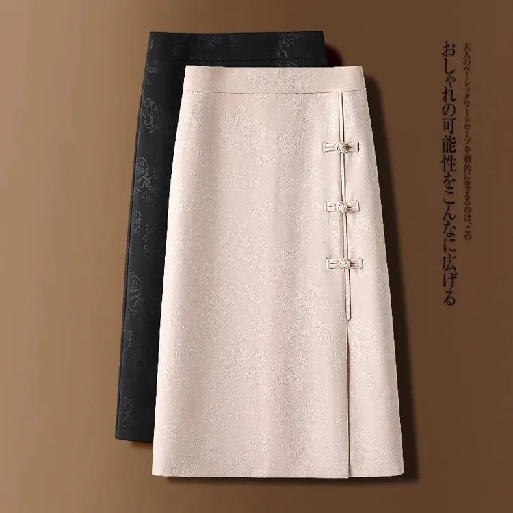 高级感新中式半身裙女秋2025新款包臀a字裙开叉印花盘扣国风半裙