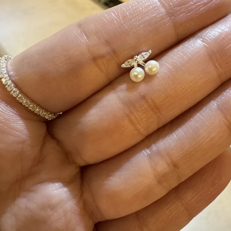 925银仿珍珠耳饰 通体s925银 E111311 珍珠樱桃螺旋扣耳钉耳骨钉