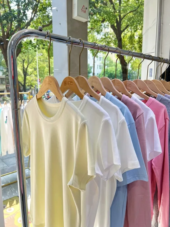 常规净版短袖时髦百搭面料舒适透气