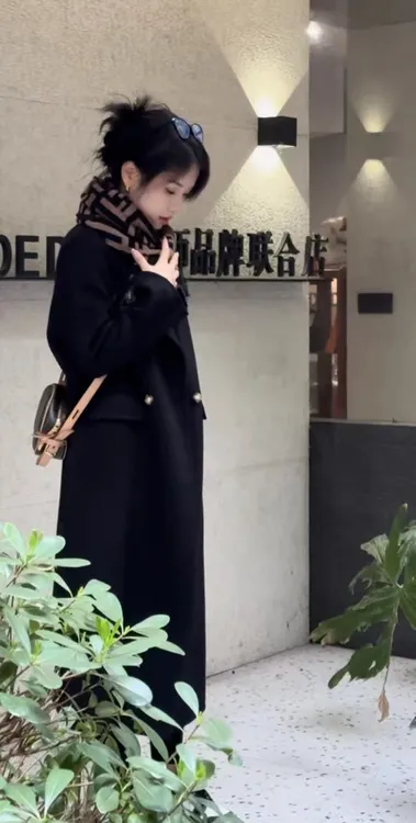 2025秋冬韩版气质新款适中秋冬设计师毛呢外套直下摆中长款外套