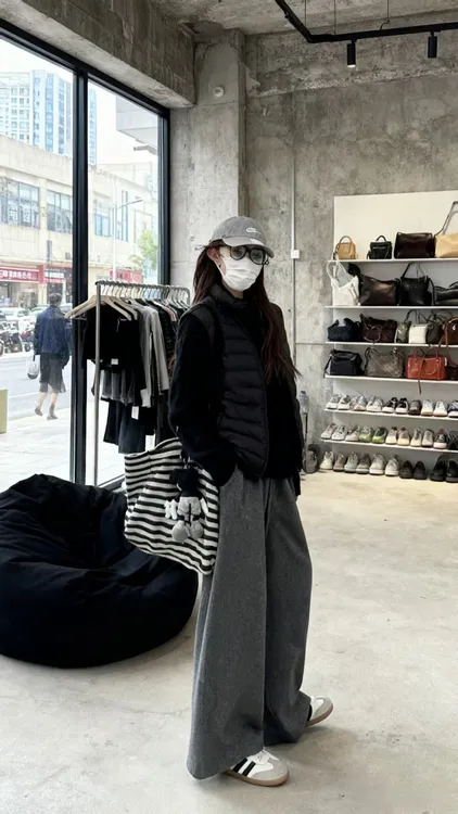 设计感百搭小众无袖背心棉服马甲女新款外穿立领女内搭长袖宽松裤