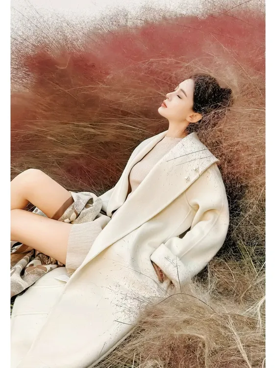 韩系气质珍珠翻领阔版宽松双面羊毛大衣设计感高级女冬毛呢外套