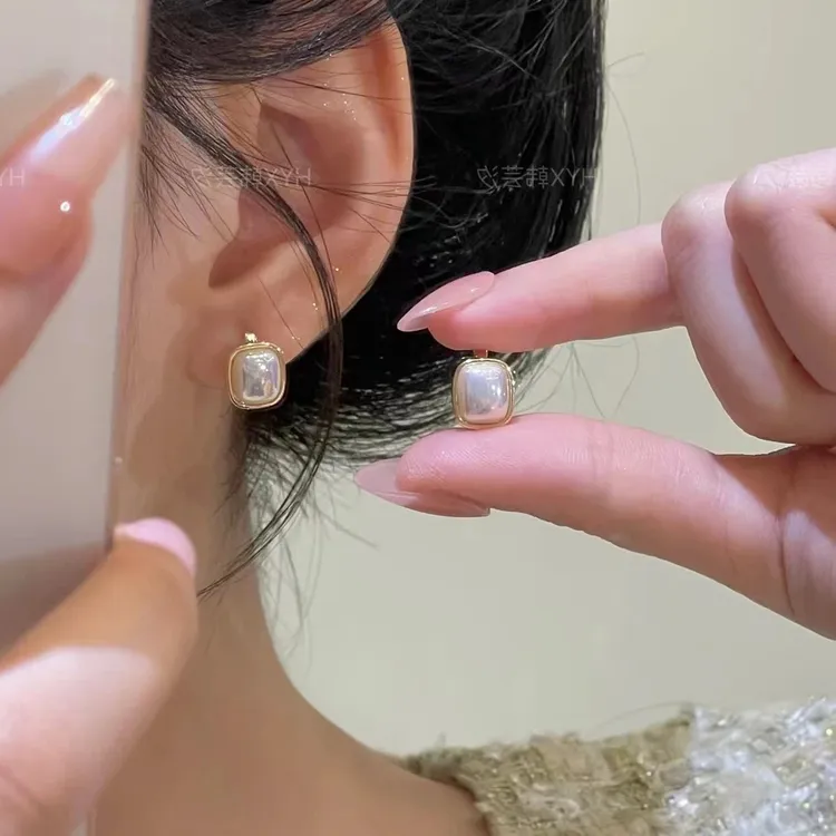 铜合金耳饰 2025新品小香风耳扣ins耳环小众气质时尚百搭轻奢A-67