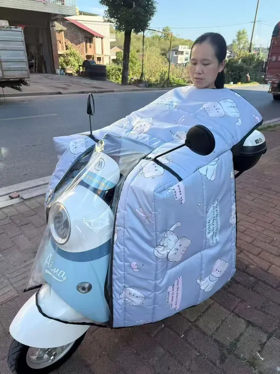 冬季电动车挡风被加绒加厚覆膜防水斗篷式防风防雨车罩