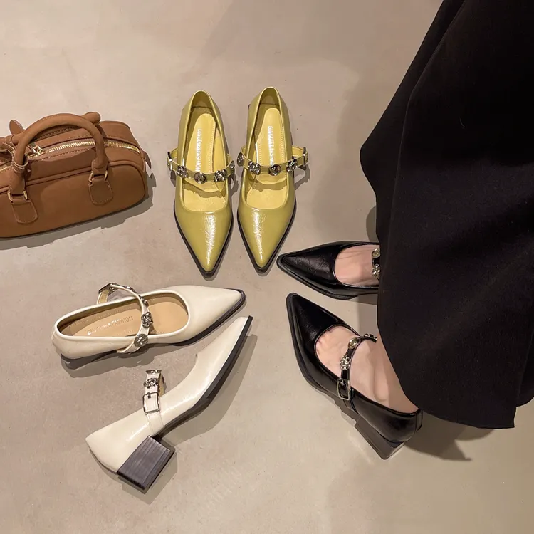 暮秋秋法式粗跟尖头单鞋女2025新款浅口玛丽珍软底尖头水钻跟鞋女