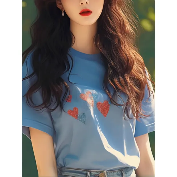 蓝色爱心印花正肩短袖t恤女收腰遮肚子别致甜辣上衣2025新款夏季
