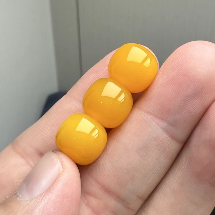 老黄玛瑙新作老型桶珠直径12.3mm多样发一颗