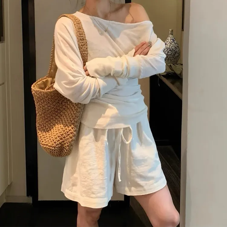 白色棉麻短裤女夏外穿2025新款小个子高腰显瘦宽松休闲阔腿五分裤