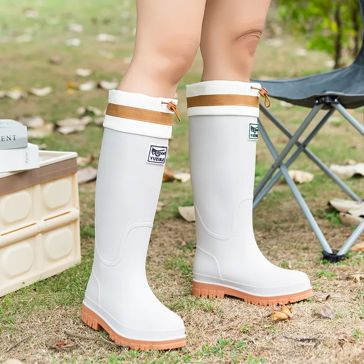 雨鞋雨靴女高筒休闲风韩版街头风加绒保暖耐磨舒适女款时尚防水鞋