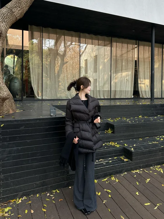 C313622M【90白鹅绒】秋冬季新款翻领长袖气质时尚厚款宽松羽绒服