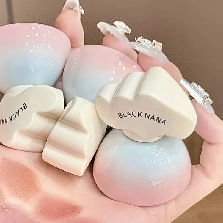 【到手2支】云朵绵雾唇泥低饱和韩系唇釉粉嫩春秋妆容显白高颜值