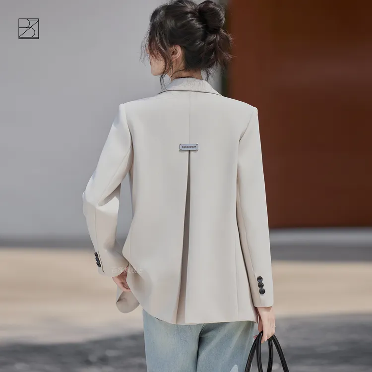 设计感休闲小西装女2025秋装新款女神范气质时尚宽松西服外套上衣