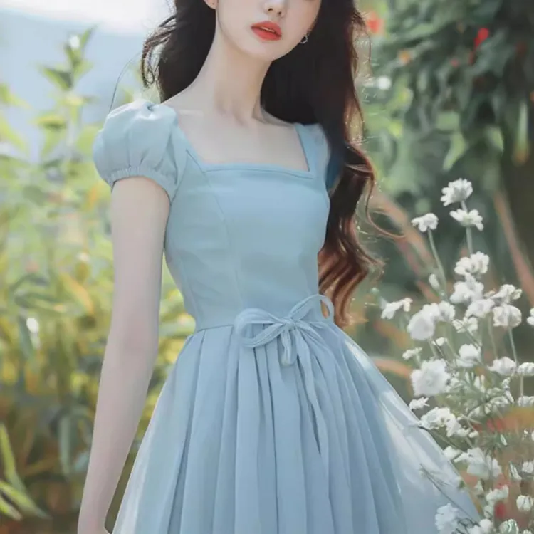 2025夏季新款桔梗法式蓝色泡泡袖连衣裙绝美复古气质收腰显瘦裙子