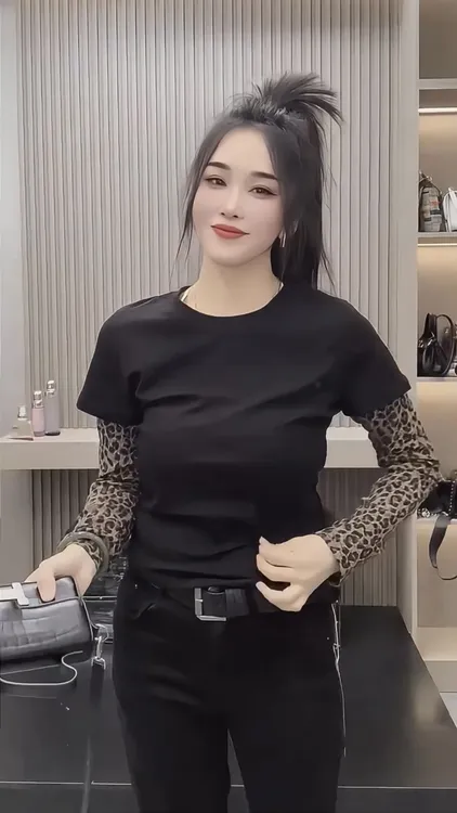 欧货复古豹纹袖拼接假两件t恤女2025秋装新款设计感修身显瘦上衣