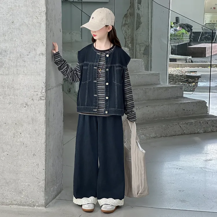 女童秋季韩版休闲牛仔马甲套装女大童洋气时髦秋装儿童春秋三件套