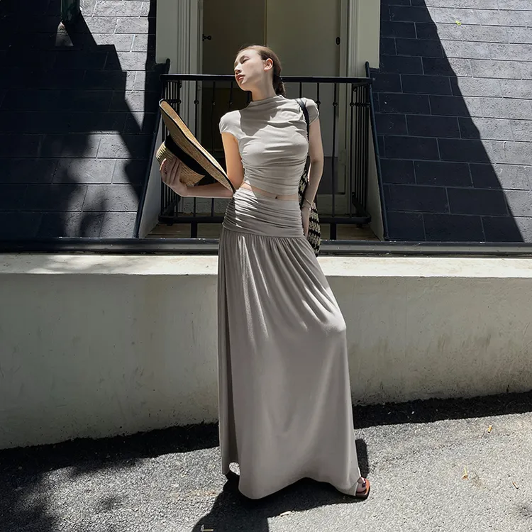 气质慵懒感淡人针织套装2025高级感温柔盐系轻熟上衣半身裙两件套