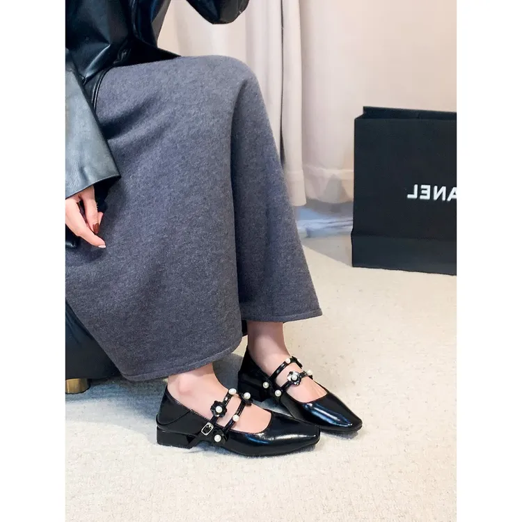 游今希~方头珍珠一字扣带粗跟单鞋女浅口法式气质晚晚风玛丽珍鞋