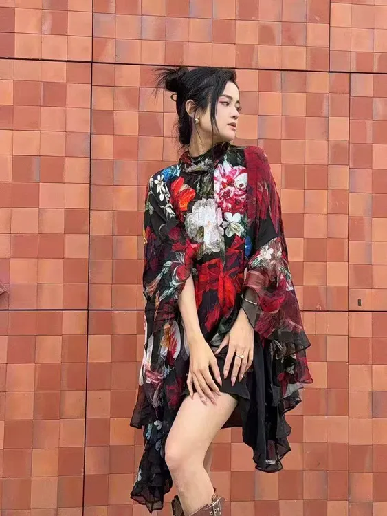 飞哥家欧货春夏新款高领大花短裙印花连衣裙黑花色