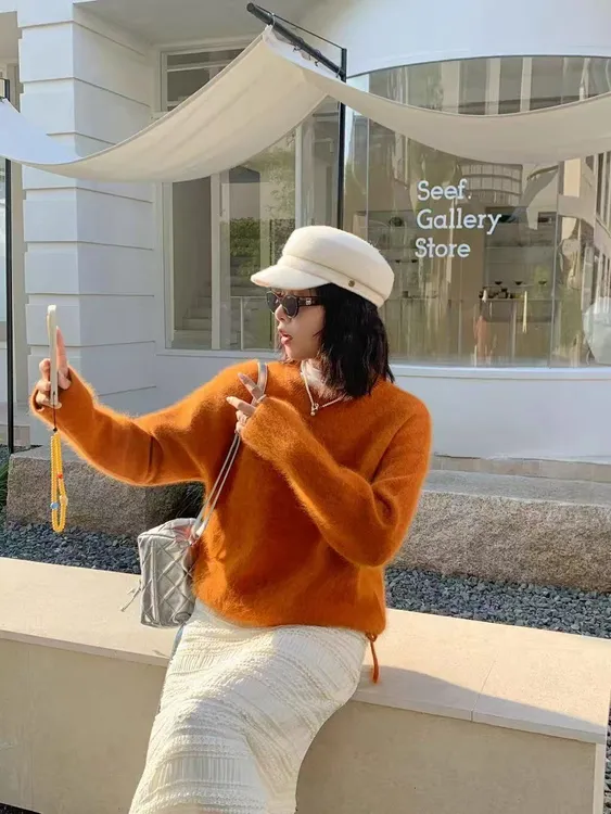 山羊绒厚款圆领常规款女显瘦型羊绒衫紫色打底衫加厚上衣网红