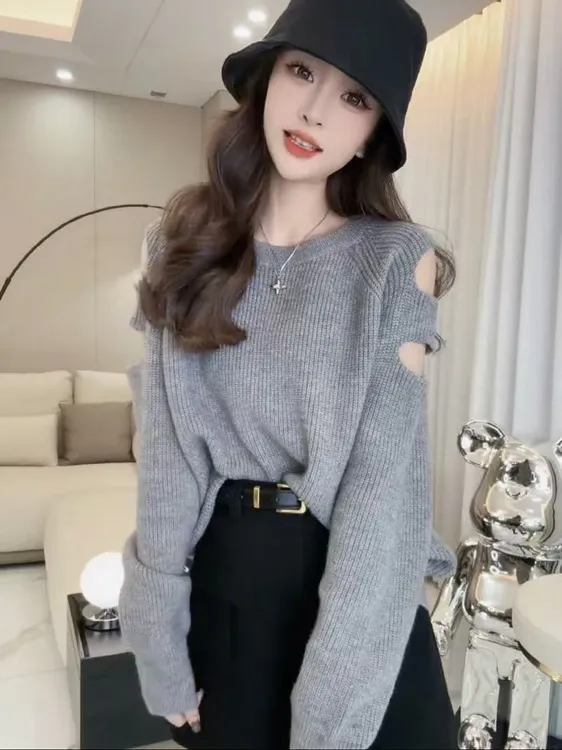 秋季时尚韩版新款宽松破洞露肩设计感长袖毛衣女小众针织衫上衣