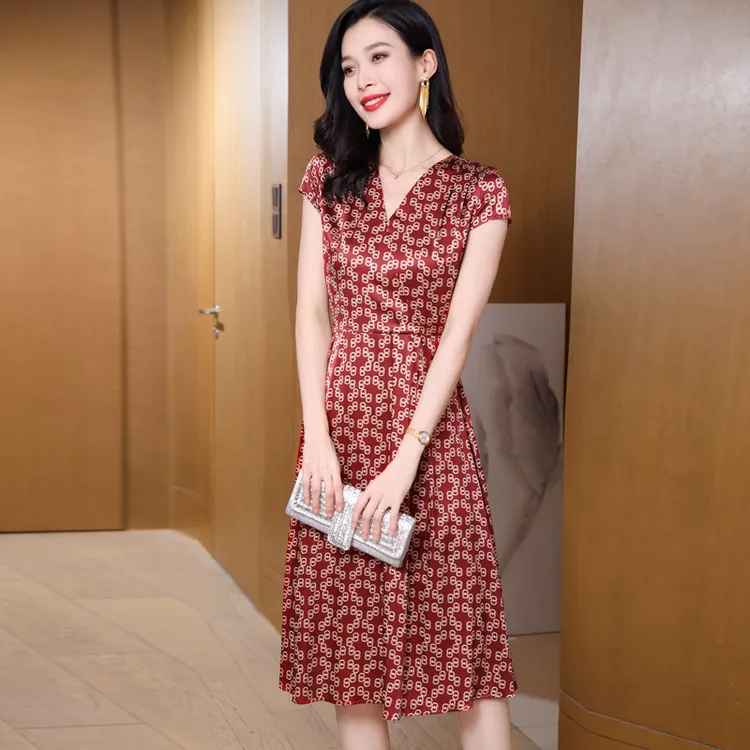 重磅真丝连衣裙女2025夏装新款时尚短袖桑蚕丝气质中长款薄款裙子