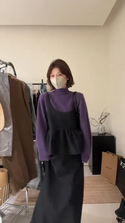 冬季一整套女装2025新款花苞吊带背心叠穿针织衫上衣半身裙三件套