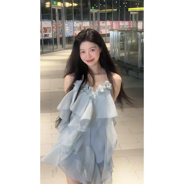 蓝色不规则花边V领吊带连衣裙女夏法式绝美漂亮巨好看薄纱裙