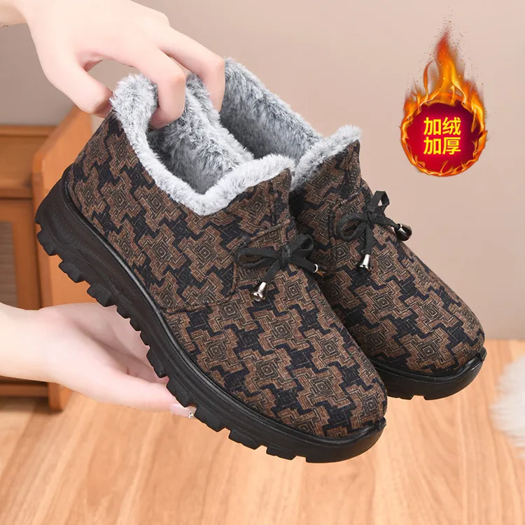 冬老北京布鞋女加绒加厚保暖妈妈鞋平底奶奶鞋中老年女款防滑棉鞋