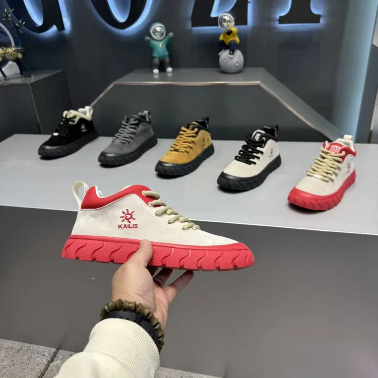 秋冬新款厚底百搭舒适轻便潮流纯色简约系带时尚休闲男鞋