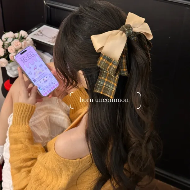 原创英伦学院风格纹蝴蝶结香蕉夹女2025新款早秋小众设计香蕉夹