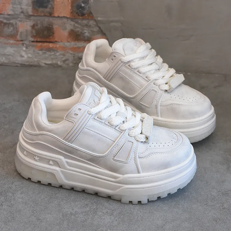 欧洲站女鞋爆款巨好看厚底大头小白鞋女2025新款休闲松糕面包板鞋