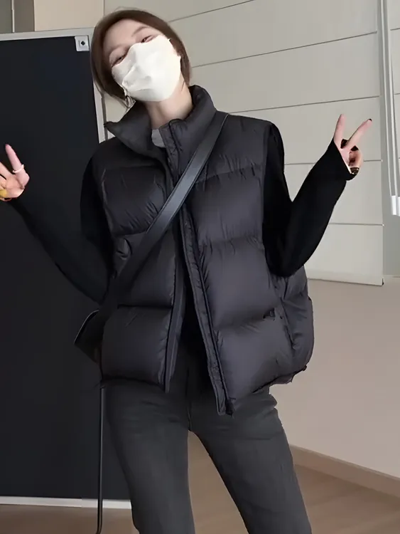 2025新款白鸭绒羽绒马夹女短款背心秋冬立领高级感小个子坎肩外穿