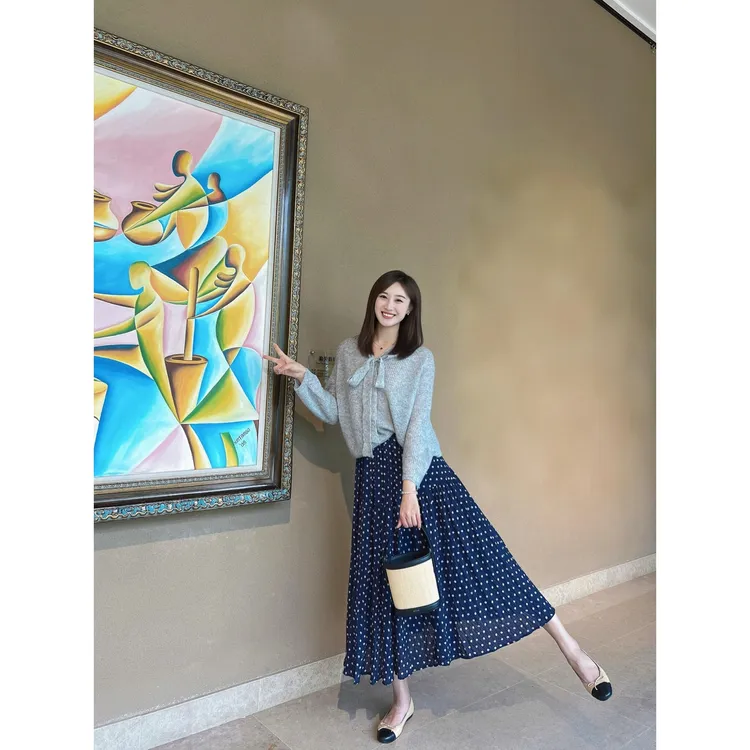 灰色毛衣女秋季新款韩系氛围感套装裙软糯慵懒风针织衫波点半身裙