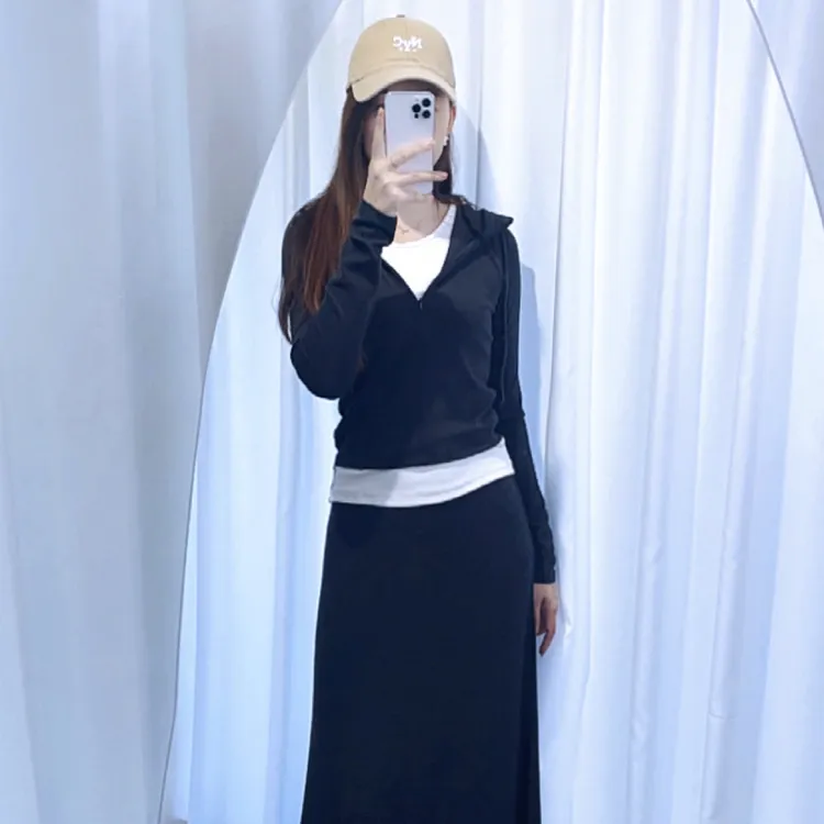 简约灰色黑色温柔老钱卡其假两件连帽上衣连帽修身显瘦半身裙套装