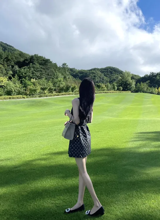 牛仔夏季背心气质小众图案设计连衣裙显瘦有腰带时尚洋气百搭