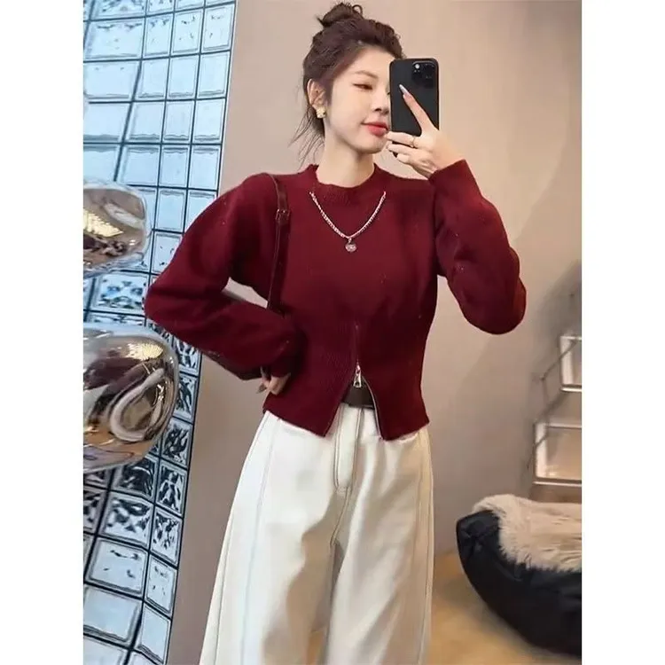 秋季穿搭女装2025新款洋气减龄设计感针织毛衣