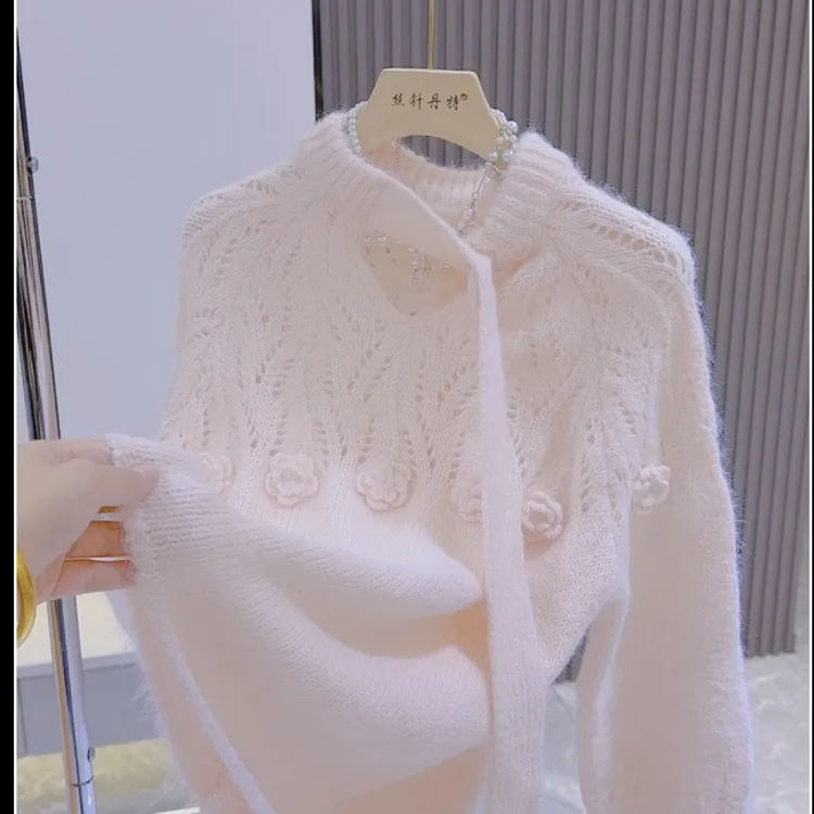 39638法式设计感镂空飘带立体钩花软糯毛衣