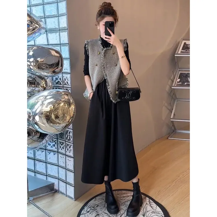 【韩系穿搭】2025新款女气质高级感超好看小香风马甲打底连衣裙套装