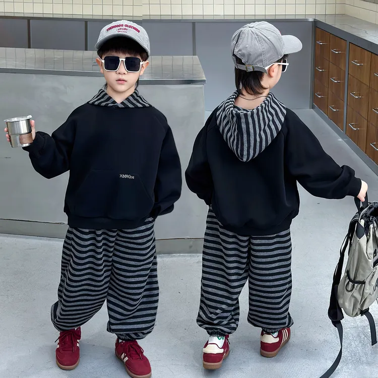 男童早秋运动套装2025新款儿童潮酷春秋连帽卫衣条纹休闲裤两件套