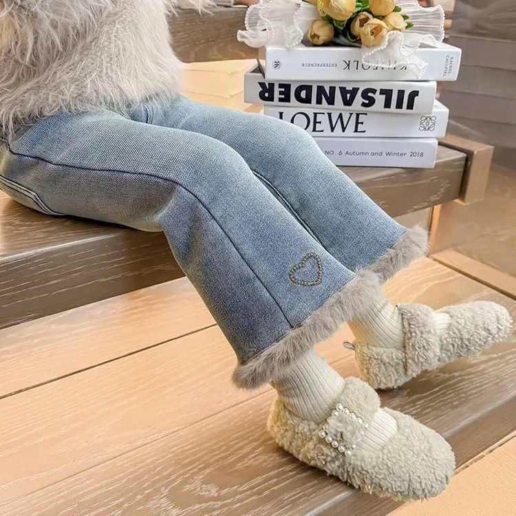 女童加绒牛仔裤2025新款冬季韩版女宝宝加厚冬装儿童一体绒裤子潮